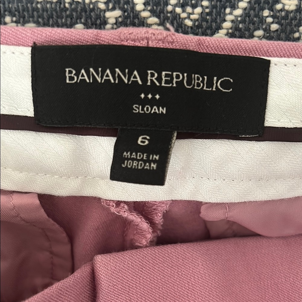 Banana Republic Pink Cropped Pants